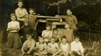1910 - LDBC campers pose for a group photo.